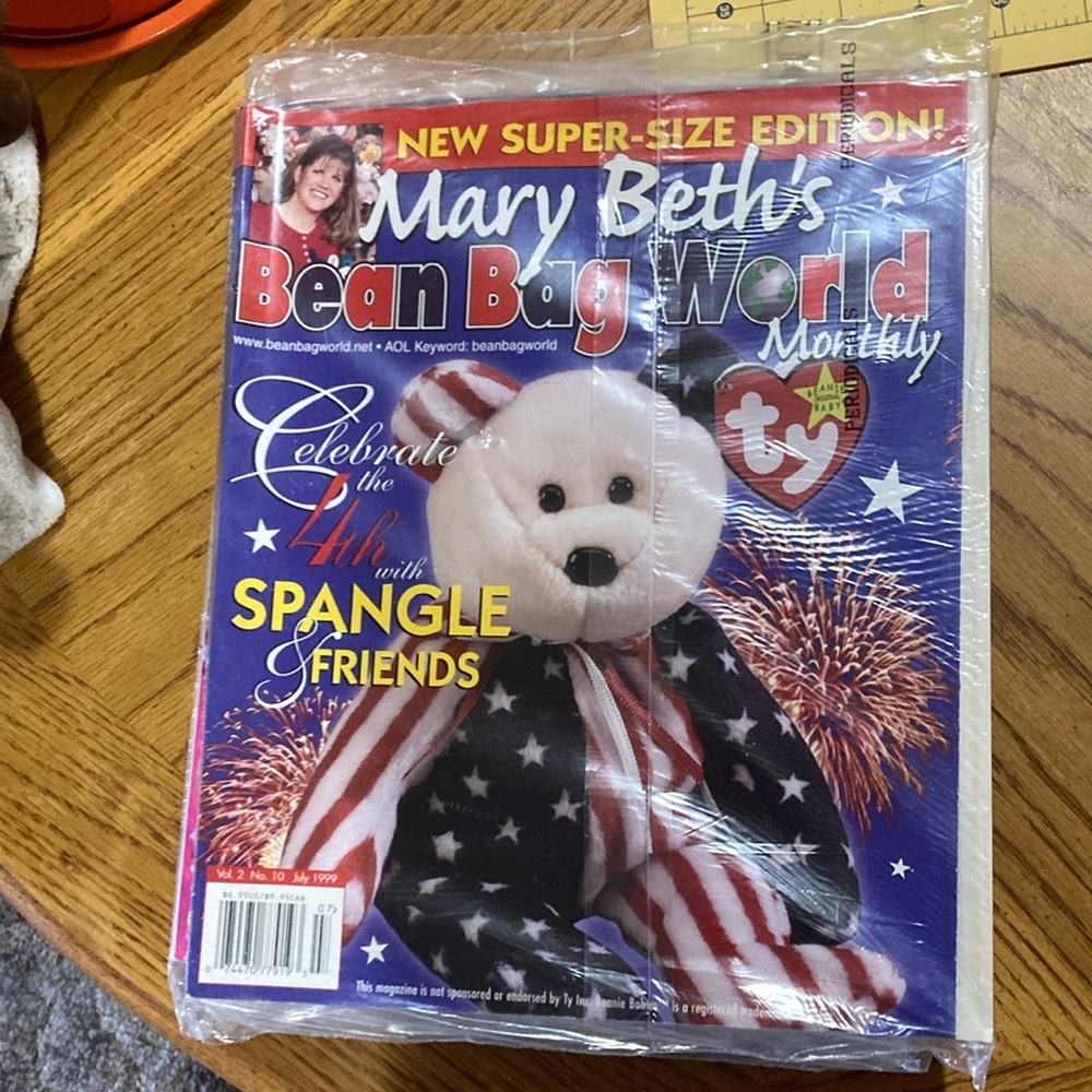 Collectible Mary Beth’s Bean Bag World magazine.